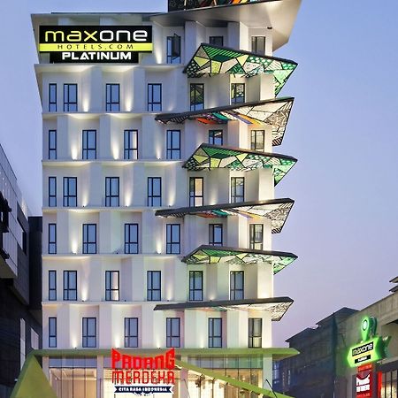 Hotel Maxone Platinum Hayam Wuruk Yakarta Exterior foto