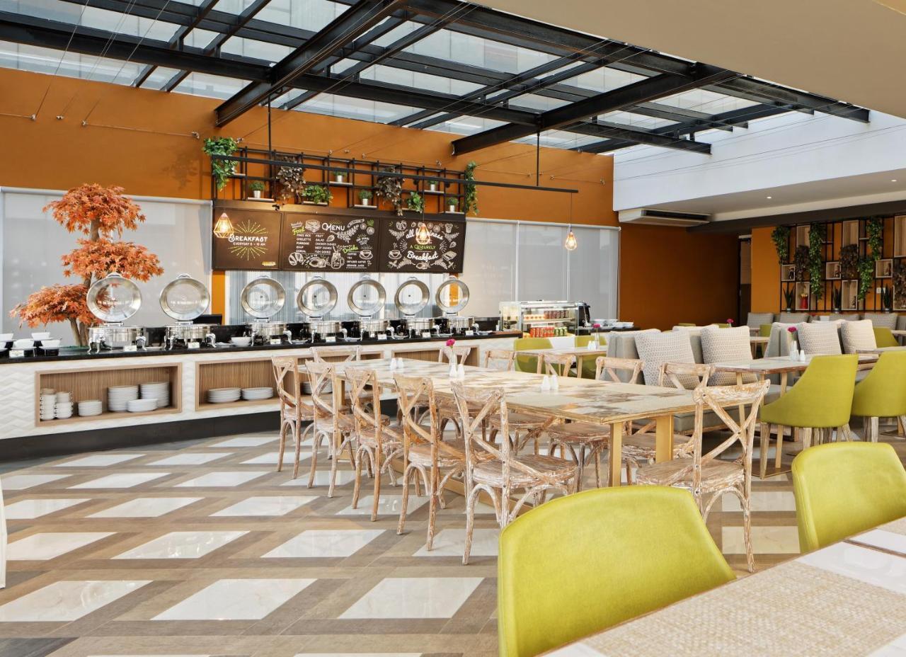 Hotel Maxone Platinum Hayam Wuruk Yakarta Exterior foto