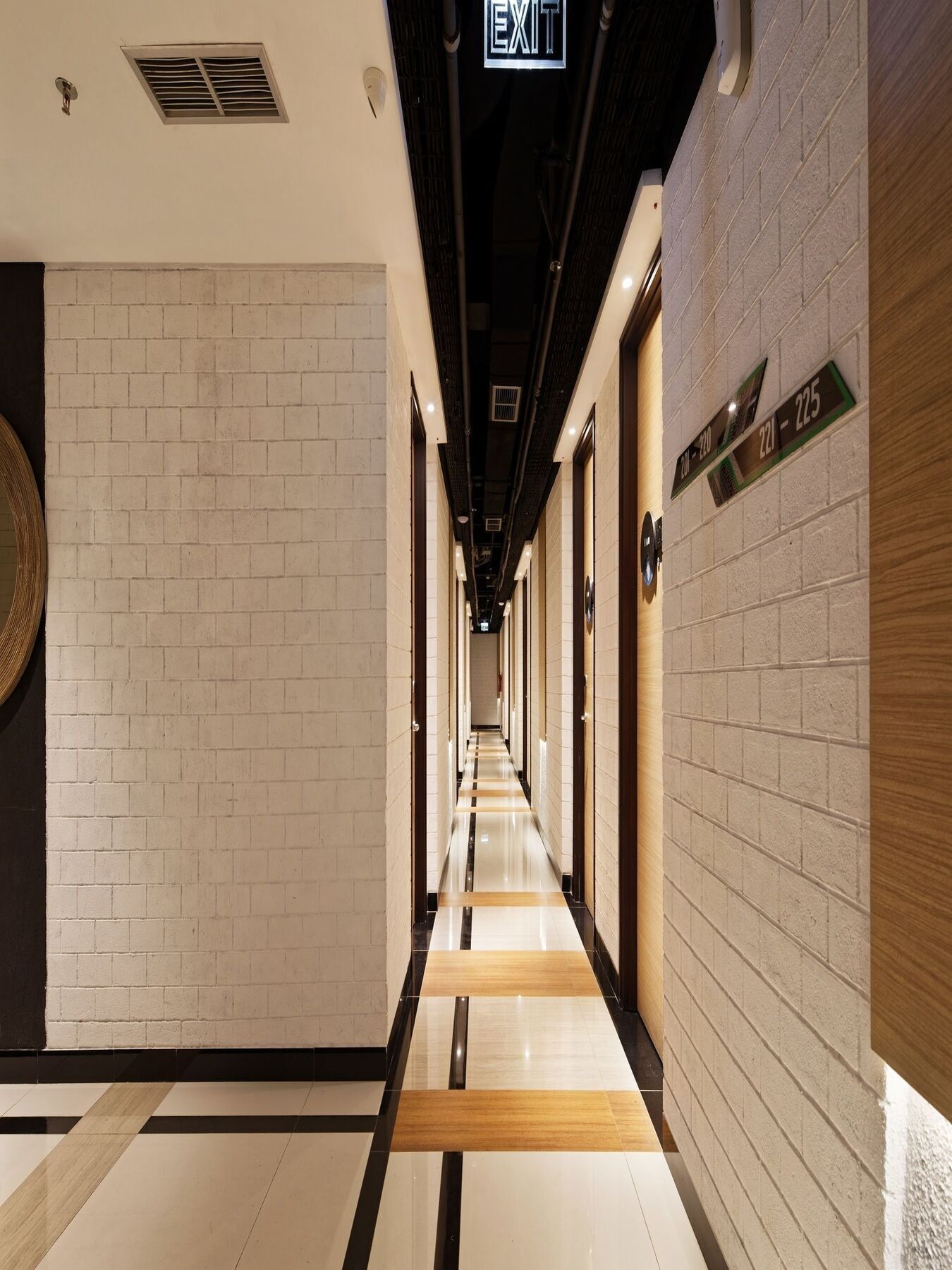 Hotel Maxone Platinum Hayam Wuruk Yakarta Exterior foto