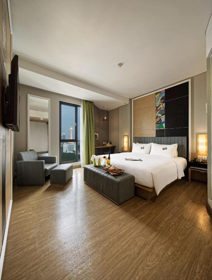 Hotel Maxone Platinum Hayam Wuruk Yakarta Exterior foto